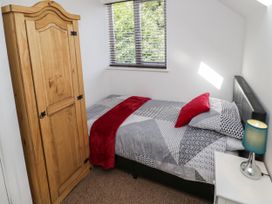 3 Oaks Lodge - Shropshire - 1139824 - thumbnail photo 22