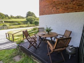 3 Oaks Lodge - Shropshire - 1139824 - thumbnail photo 27