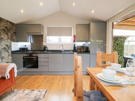 Birch -  - 1139844 - thumbnail photo 5