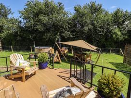 Southdown Luxury Glamping -  - 1140450 - thumbnail photo 9