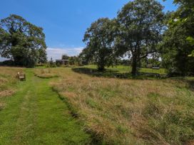 Southdown Luxury Glamping -  - 1140450 - thumbnail photo 27