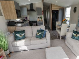 62 Pinewood - Lincolnshire - 1140504 - thumbnail photo 3