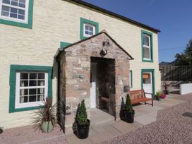Buckled Barn - Scottish Lowlands - 1140892 - thumbnail photo 2