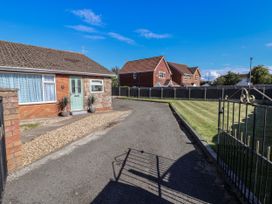 19 Cwm Estyn - North Wales - 1140968 - thumbnail photo 1