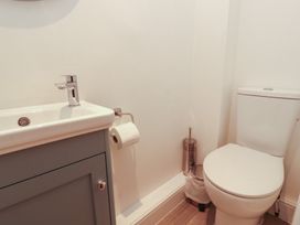 A bathroom with a sink and toilet at Silver How Ambleside