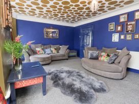 The Funky Flat - North Wales - 1142344 - thumbnail photo 7