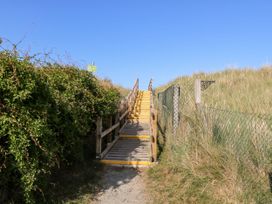 Sea Urchin - Norfolk - 1142360 - thumbnail photo 24