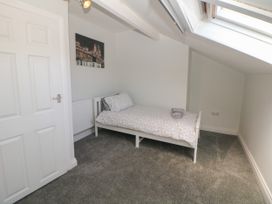 15 South Avenue Mews - Peak District - 1142436 - thumbnail photo 16