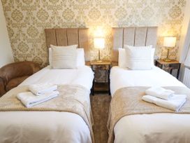 Chalfont Lodge - Lincolnshire - 1143154 - thumbnail photo 39
