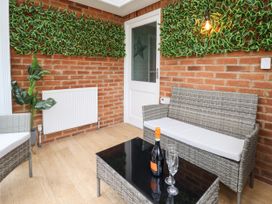 Chalfont Lodge - Lincolnshire - 1143154 - thumbnail photo 56