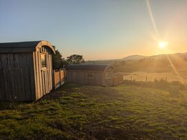 Hafan Gelli Sheperds Hut - Enlli - North Wales - 1143464 - thumbnail photo 2