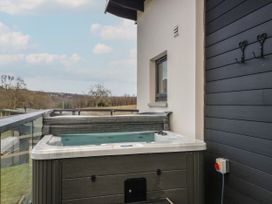 Osprey View Lodge & Hot Tub - Scottish Lowlands - 1143568 - thumbnail photo 21