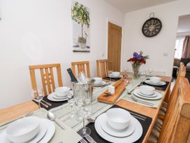Melrose - South Wales - 1143845 - thumbnail photo 9