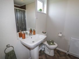 35 Delamere Point -  - 1144073 - thumbnail photo 16