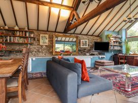 Forest View Barn - Mid Wales - 1144276 - thumbnail photo 7