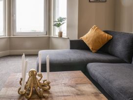 Apt 3 @ Hunter's Quay - North Yorkshire (incl. Whitby) - 1144475 - thumbnail photo 3