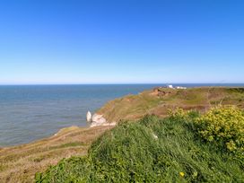 A coastal view with cliffs and ocean at Apt 3 @ Hunter's Quay, Bridlington
