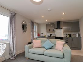 Apt 7 @ Hunter's Quay - North Yorkshire (incl. Whitby) - 1144477 - thumbnail photo 4