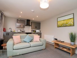 Apt 7 @ Hunter's Quay - North Yorkshire (incl. Whitby) - 1144477 - thumbnail photo 8