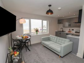 Apt 8 @ Hunter's Quay - North Yorkshire (incl. Whitby) - 1144478 - thumbnail photo 1