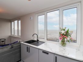 Apt 9 @ Hunter's Quay - North Yorkshire (incl. Whitby) - 1144479 - thumbnail photo 6