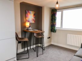 Apt 10 @ Hunter's Quay - North Yorkshire (incl. Whitby) - 1144480 - thumbnail photo 5