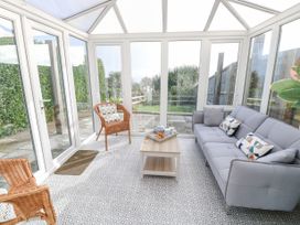 Saltwater Cottage - Isle of Wight & Hampshire - 1144527 - thumbnail photo 7