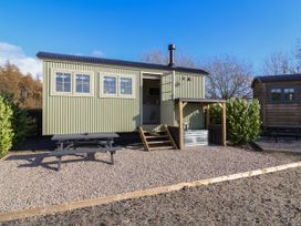 Shepherd Hut 1 - Yorkshire Dales - 1145228 - thumbnail photo 16