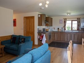 Tarka's Holt Log Cabin - Devon - 1145392 - thumbnail photo 8