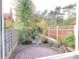 Pond View - North Yorkshire (incl. Whitby) - 1145521 - thumbnail photo 18