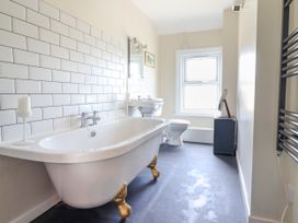 The Loft Apartment - North Wales - 1145832 - thumbnail photo 12