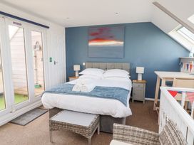 Seascape Cottage - Northumberland - 1145980 - thumbnail photo 9