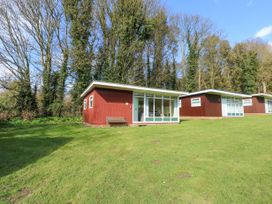 The Beach Hut - Norfolk - 1146124 - thumbnail photo 1