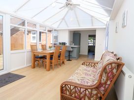 Bankside Cottage - Norfolk - 1147905 - thumbnail photo 7