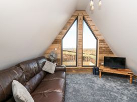 Valley View Hideaway - Mid Wales - 1148329 - thumbnail photo 4