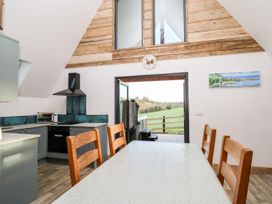 Valley View Hideaway - Mid Wales - 1148329 - thumbnail photo 9