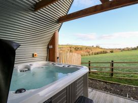 Valley View Hideaway - Mid Wales - 1148329 - thumbnail photo 22