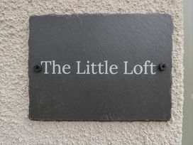 A sign for The Little Loft in Burford