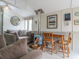 The Artist's Cabin By The Sea - Kent & Sussex - 1149042 - thumbnail photo 6