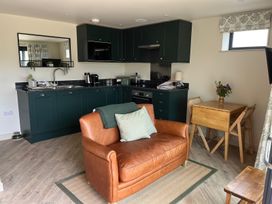 The Cabin at Ropewalk - Cornwall - 1150732 - thumbnail photo 3