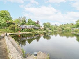 Mulberry Cabin On The Lake - North Wales - 1151031 - thumbnail photo 1