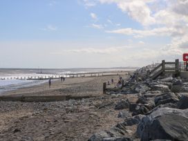 Seashell - North Yorkshire (incl. Whitby) - 1151049 - thumbnail photo 19