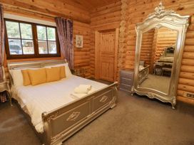 Starwood - Northumberland - 1152020 - thumbnail photo 23