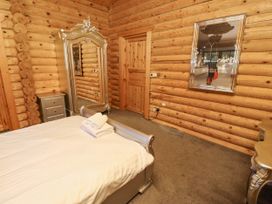 Starwood - Northumberland - 1152020 - thumbnail photo 25