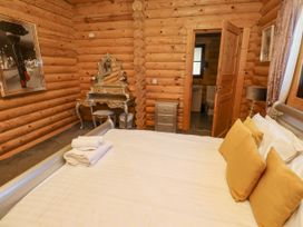 Starwood - Northumberland - 1152020 - thumbnail photo 26