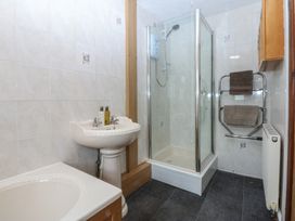 Tir Mawr - Anglesey - 1152053 - thumbnail photo 24