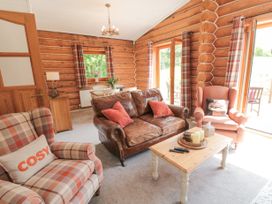 The Log Cabin at Irton Manor - North Yorkshire (incl. Whitby) - 1152274 - thumbnail photo 5