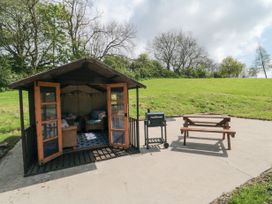 The Log Cabin at Irton Manor - North Yorkshire (incl. Whitby) - 1152274 - thumbnail photo 19