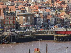 Wobble Pops - North Yorkshire (incl. Whitby) - 1152470 - thumbnail photo 32
