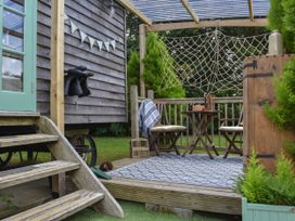 Burr 1 Shepherds Hut - Devon - 1152605 - thumbnail photo 2